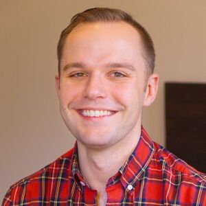 Meet your Posher, Avery